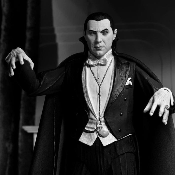 NECA Universal Monsters Ultimate Dracula (Carfax Abbey)