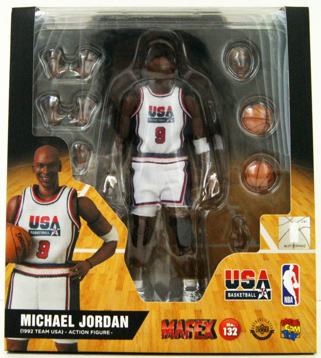 MAFEX #132 Michael Jordan (1992 Team USA)