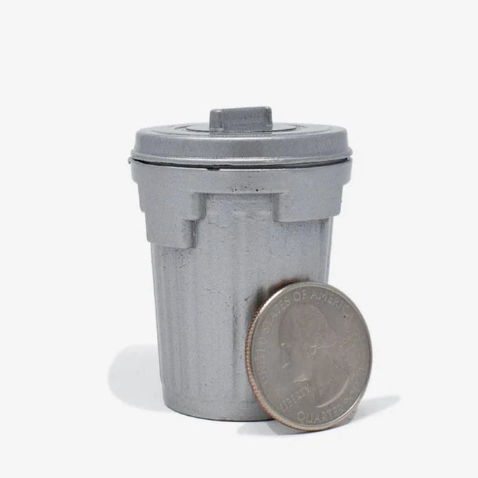 Mini Matertials 1:12 Scale Metal Trash Can with Lid