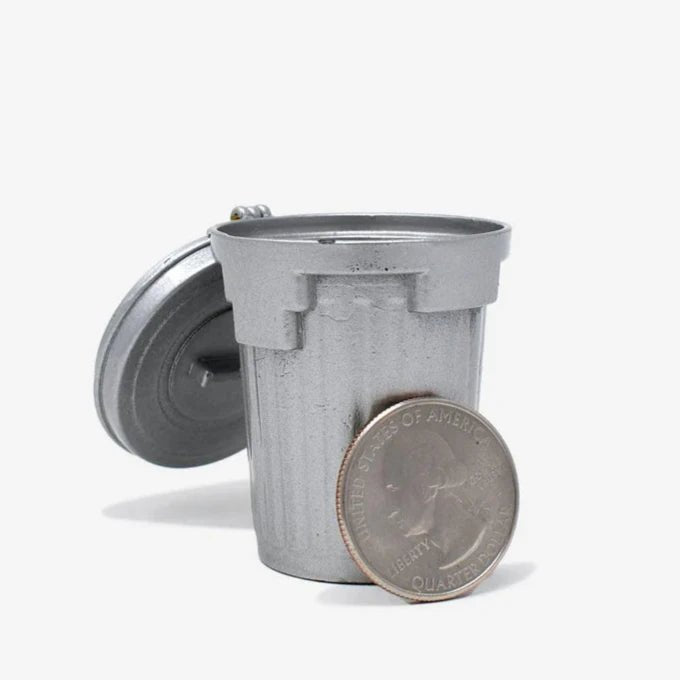 Mini Matertials 1:12 Scale Metal Trash Can with Lid