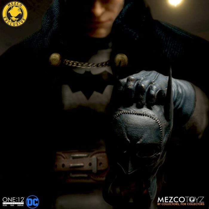 DC Comics Mezco One:12 Collective Batman: Gotham by Gaslight