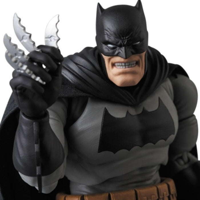 Batman: The Dark Knight Returns MAFEX #106 Batman