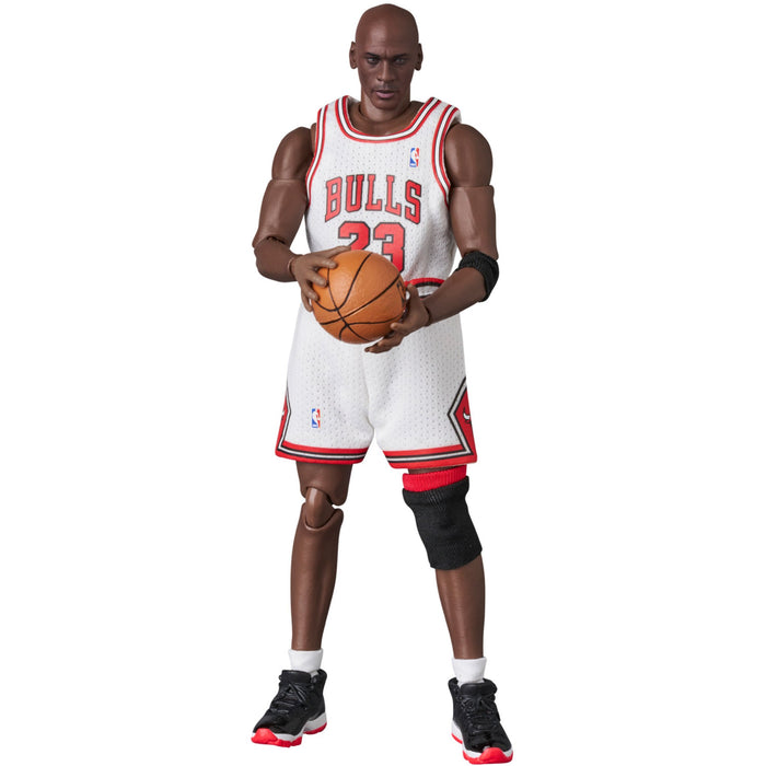 NBA MAFEX #255 Michael Jordan (Chicago Bulls Home)