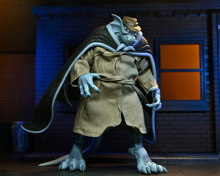 NECA Gargoyles Ultimate “Silver Falcon” Detective Broadway (w/Closed Wings)