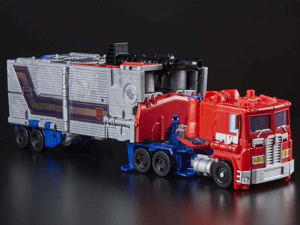 Transformers Generations Power of the Primes Evolution Leader Class Optimus Prime - Action Figures
