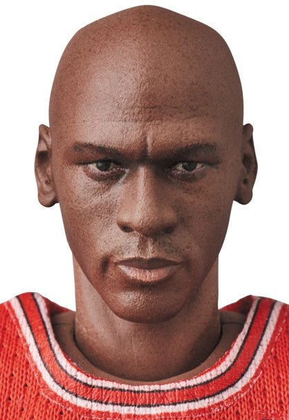 MAFEX #100 Michael Jordan (Bulls Uniform)