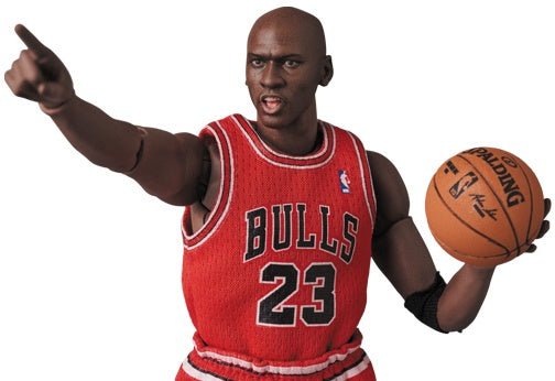 MAFEX #100 Michael Jordan (Bulls Uniform)