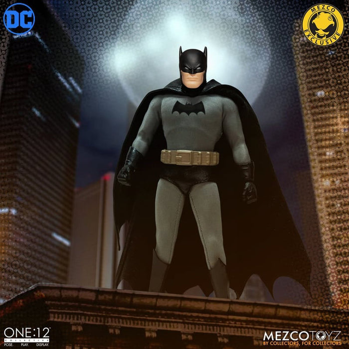 DC Comics Mezco One:12 Collective Batman: Caped Crusader (Golden Age Edition)