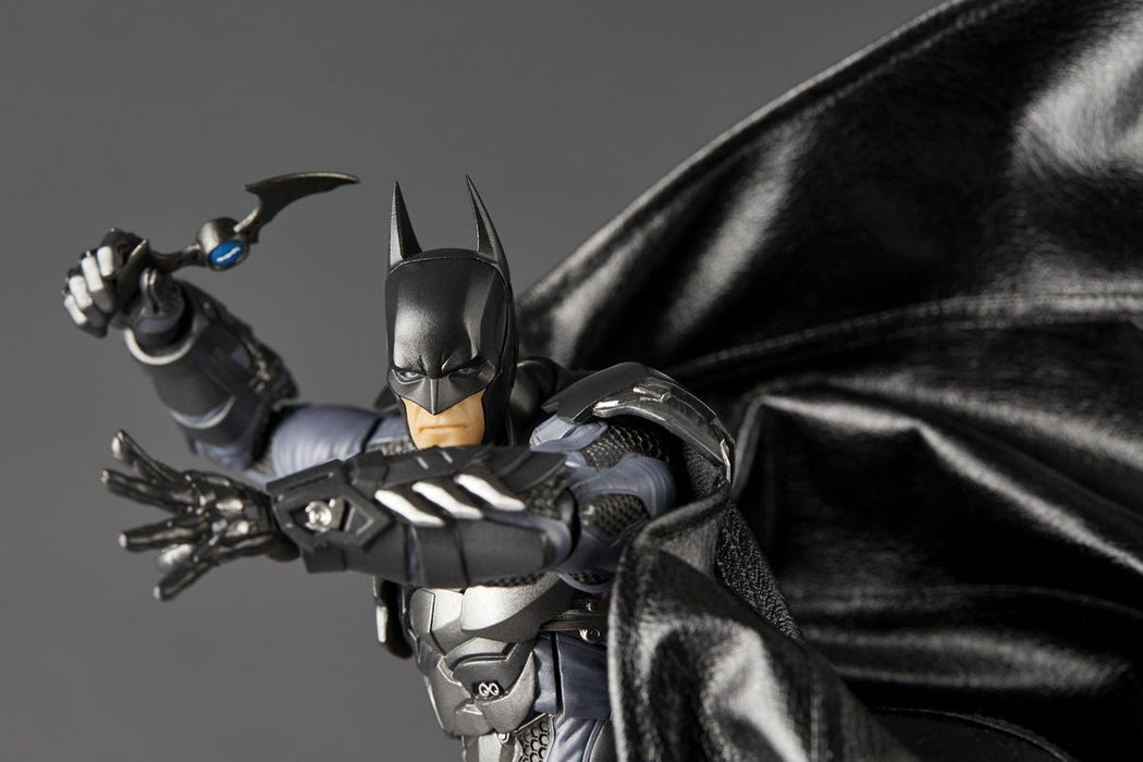 Amazing Yamaguchi Revoltech NR038 Batman (Arkham Knight)