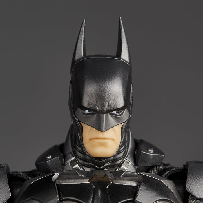 Amazing Yamaguchi Revoltech NR038 Batman (Arkham Knight)