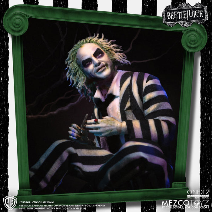 Beetlejuice (1988) Mezco One:12 Collective Deluxe Edition Beetlejuice