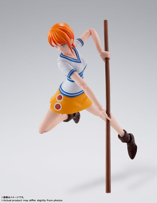 S.H. Figuarts One Piece Nami (Romance Dawn)