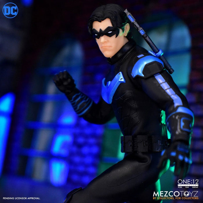 DC Comics Mezco One:12 Collective Nightwing