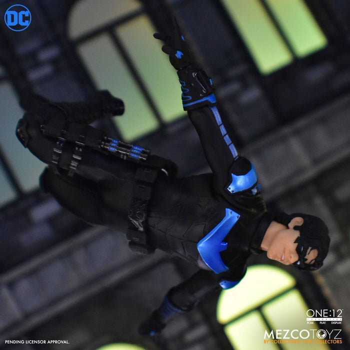 DC Comics Mezco One:12 Collective Nightwing