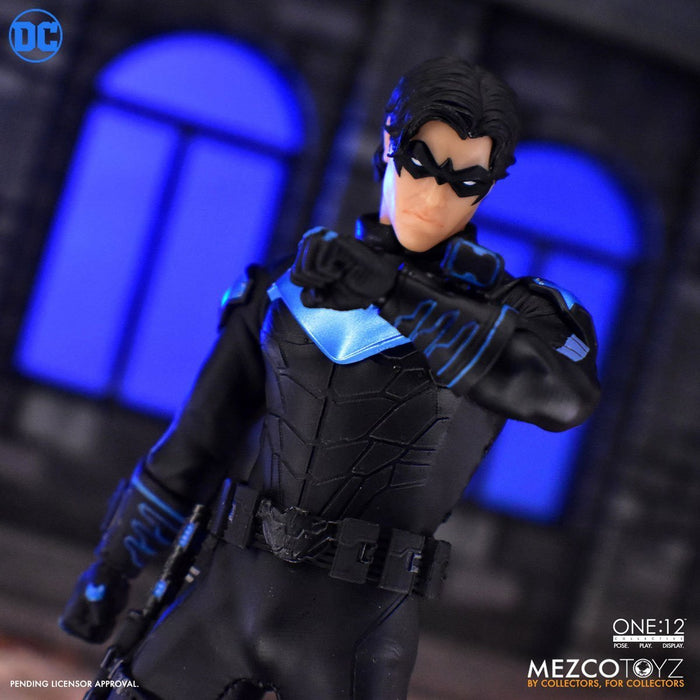 DC Comics Mezco One:12 Collective Nightwing