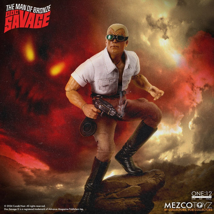 Doc Savage: The Man of Bronze Mezco One:12 Collective Doc Savage (Deluxe Edition)