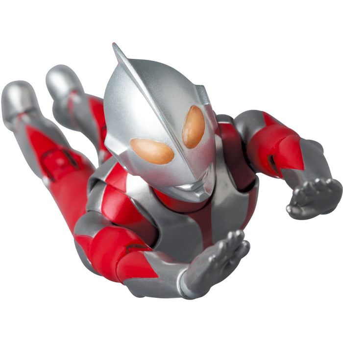 Shin Ultraman MAFEX #207 Ultraman (Deluxe Version)