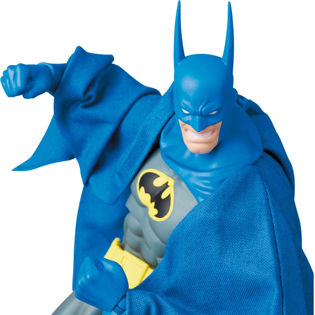 Batman: Knightfall MAFEX #215 Knight Crusader Batman (Re-Issue ...