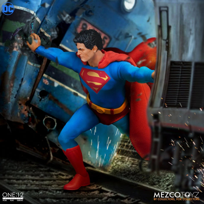 DC Comics Mezco One:12 Collective Superman: Man of Steel Edition