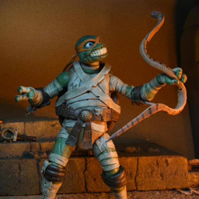 NECA Universal Monsters Teenage Mutant Ninja Turtles Michelangelo as The Mummy