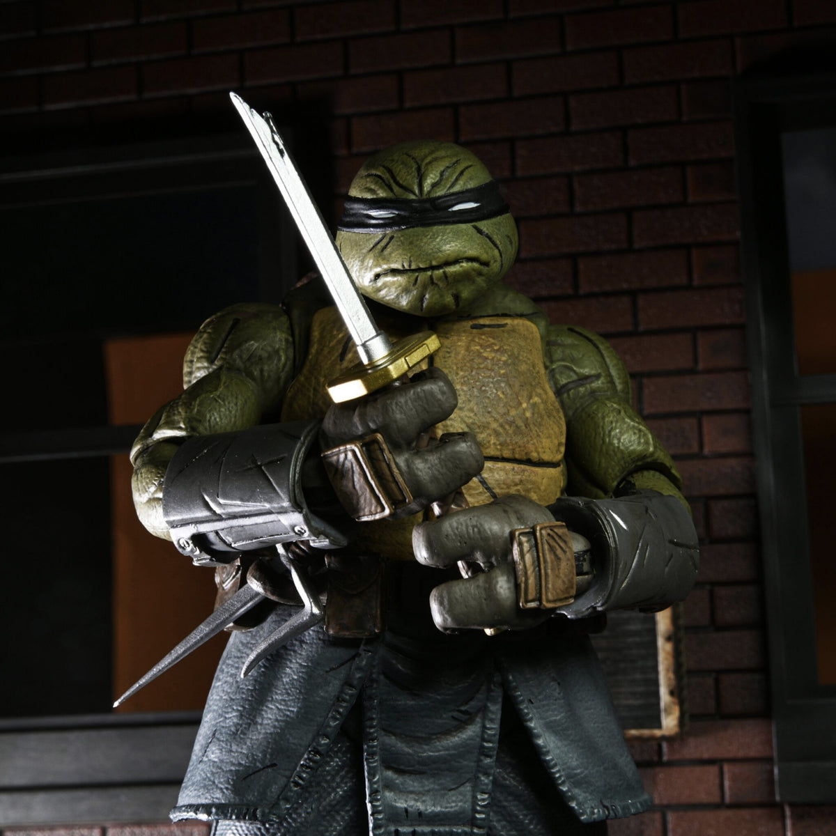 NECA Teenage Mutant Ninja Turtles Ultimate Raphael (The Last Ronin) —  Nerdzoic Toy Store