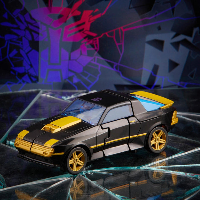 Transformers Generations Shattered Glass Collection Deluxe Class Autobot Goldbug 