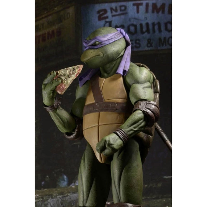  NECA - Teenage Mutant Ninja Turtles (1990 Movie) - 1/4 Scale  Action Figure - Donatello : Toys & Games