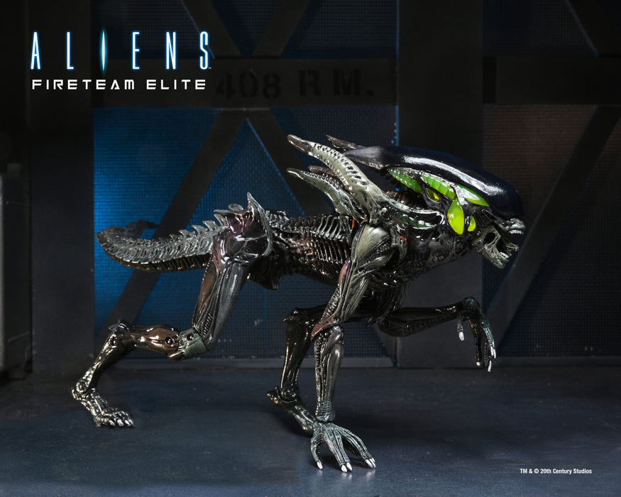 NECA Aliens 7" Scale Fireteam Elite Spitter (Series 2)